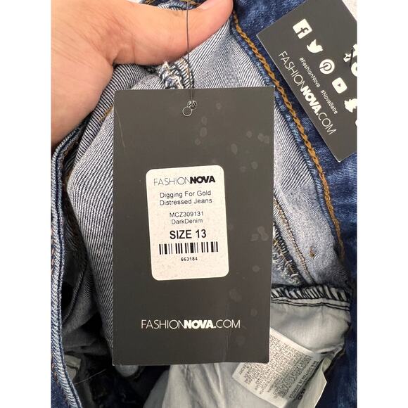 Fashion Nova Distressed Skinny Jeans Size 13 Dark Wash NWT - Picture 4 of 8